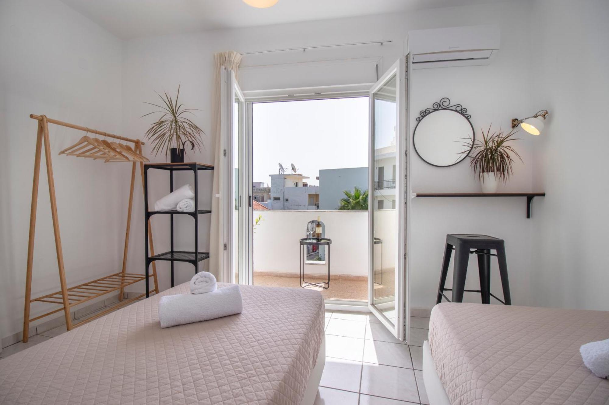 Babilia Central Appartment Suites Limenas Hersonisou แอร์ซอนิสซอส ภายนอก รูปภาพ