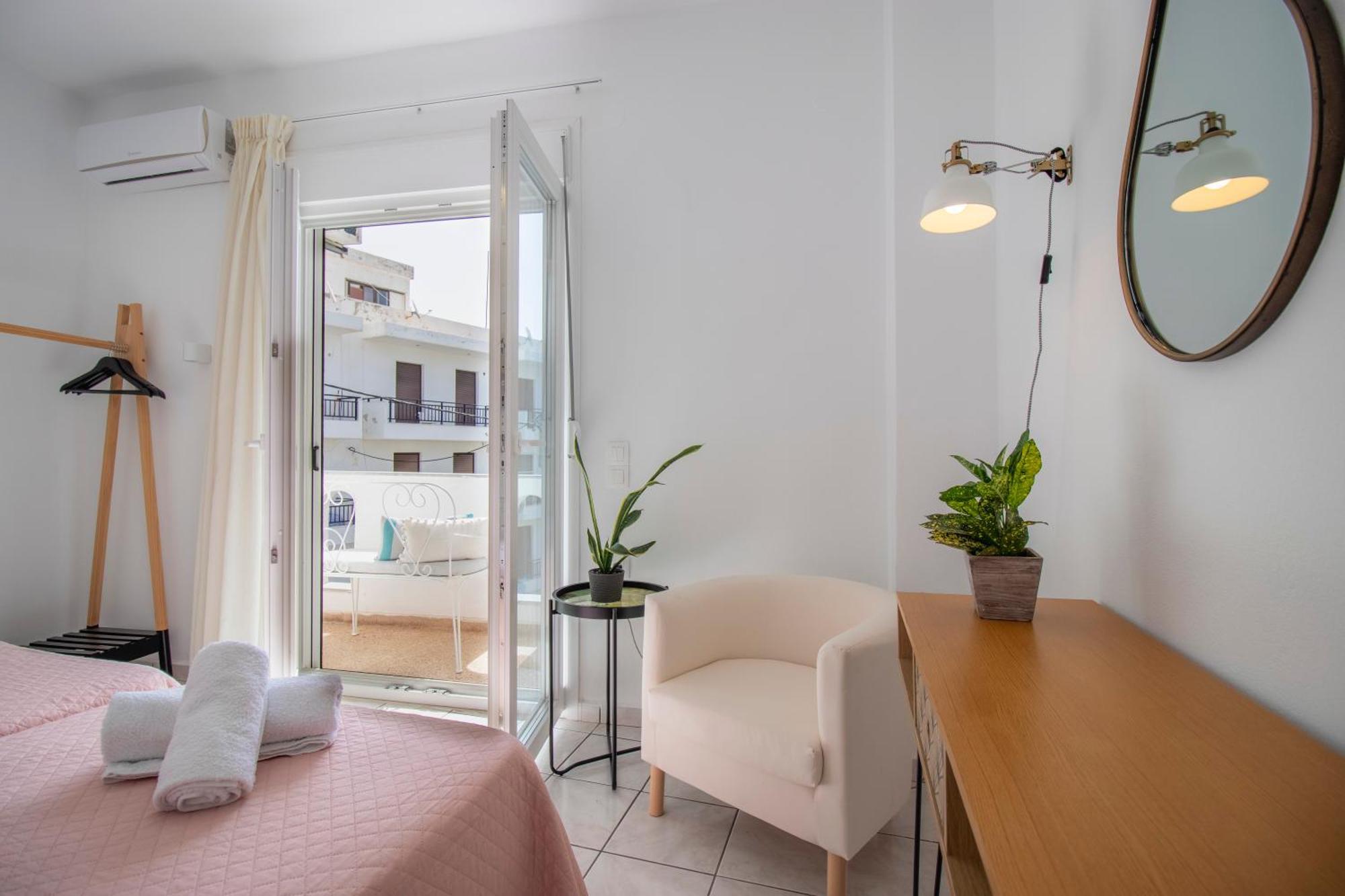 Babilia Central Appartment Suites Limenas Hersonisou แอร์ซอนิสซอส ภายนอก รูปภาพ
